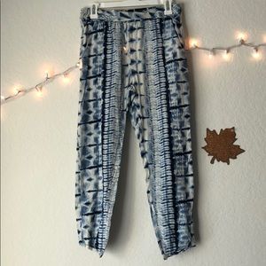 Billabong Blue and white wash cropped beach pants